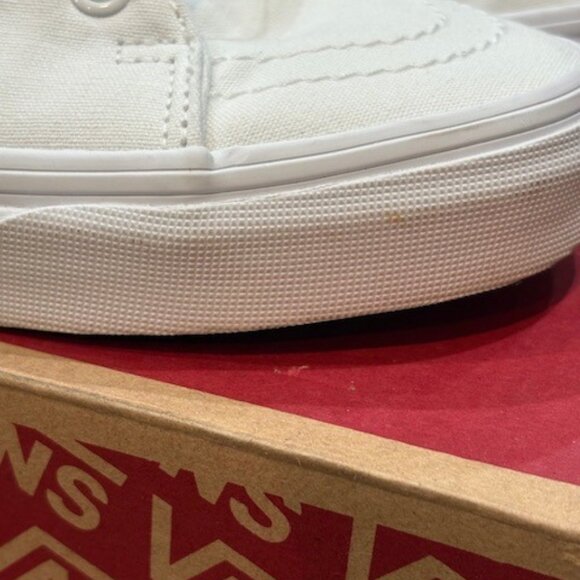 VANS Sk8-Hi Canvas Shoe in True White (Unisex) – Size 6 Men / 7.5 Women - Picture 9 of 11